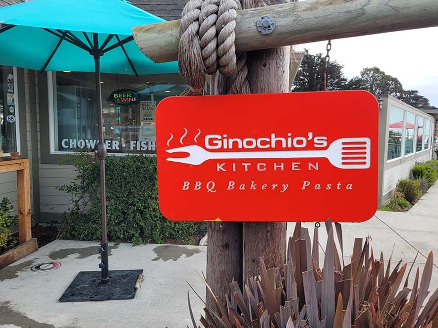 exterior of restaurant with ginochio's kitchen sign