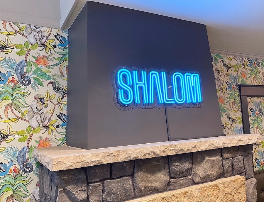 "Shalom" neon greeting at Grossman's Noshery in Santa Rosa